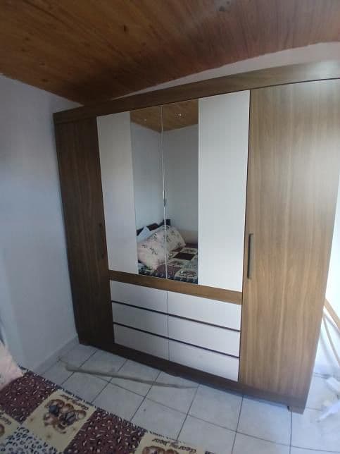 Guarda-roupa 6 Portas